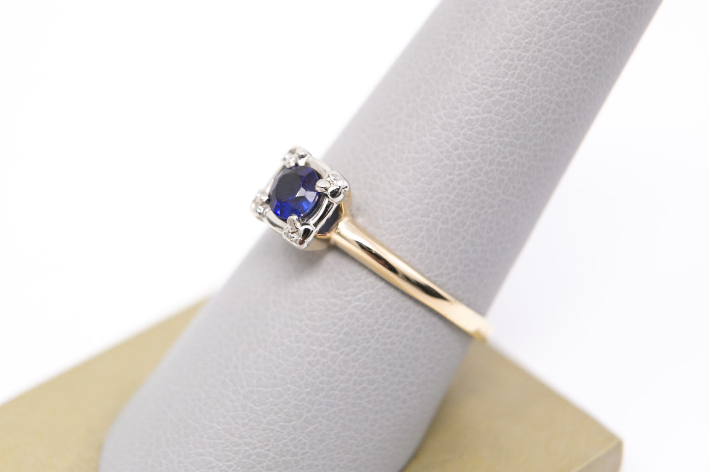 Vintage Blue Sapphire Ring