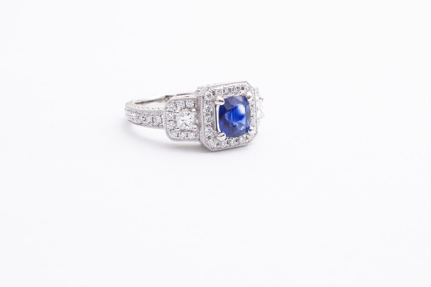 Platinum Sapphire Diamond RIng