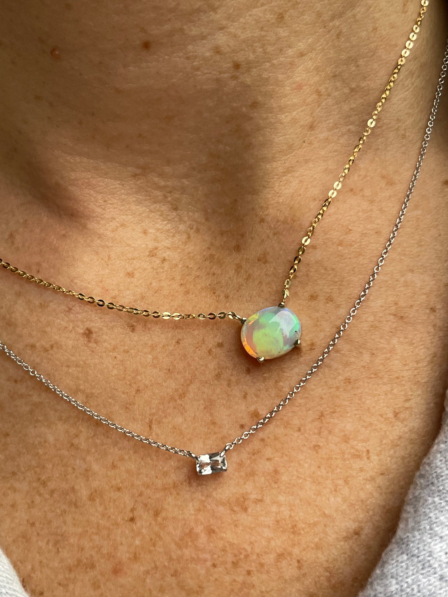 Yellow Gold Opal Necklace 1.95ct