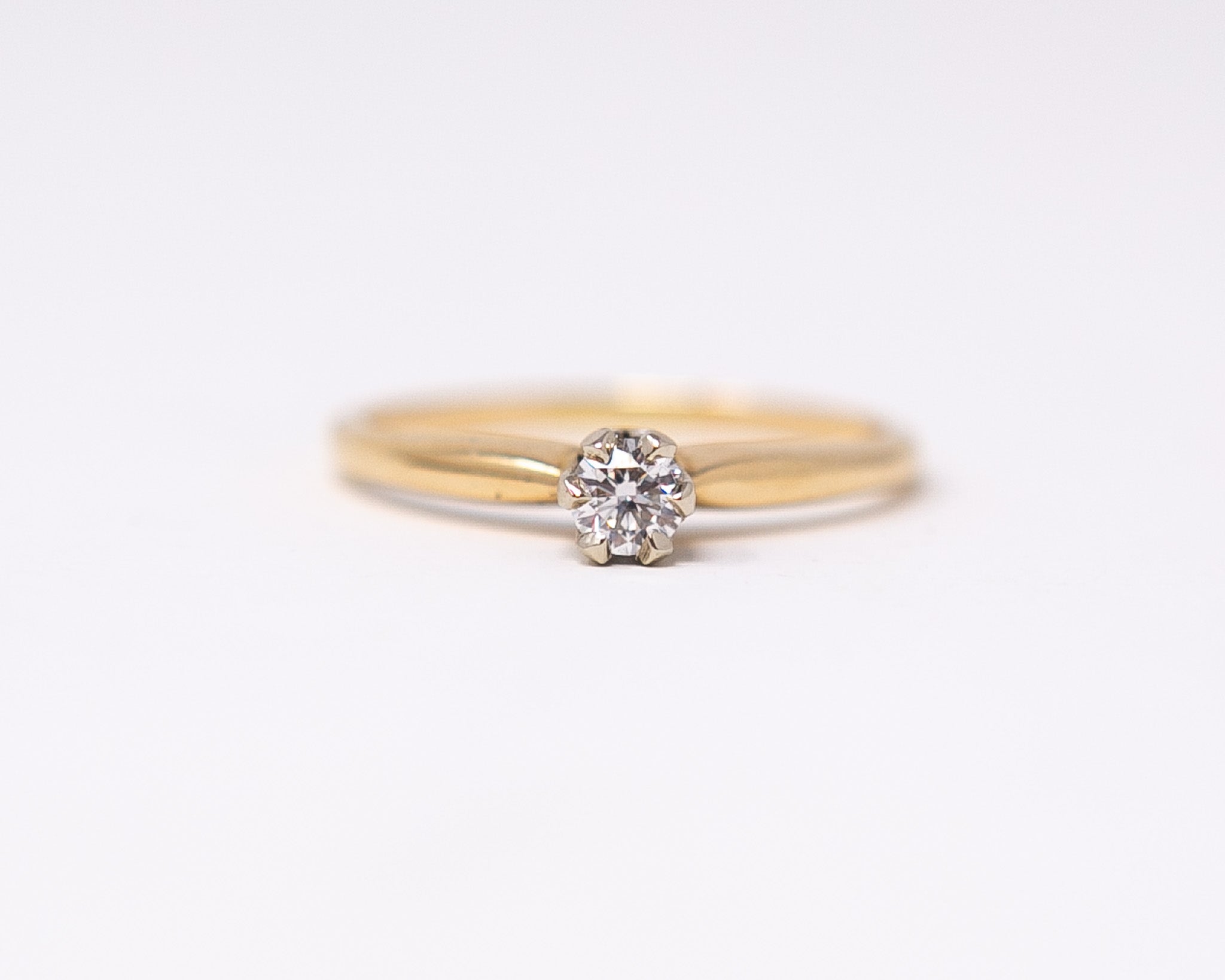 Lab Diamond Oval Solitaire - Custom Ethical Engagement Ring - Brisa –  Valley Rose