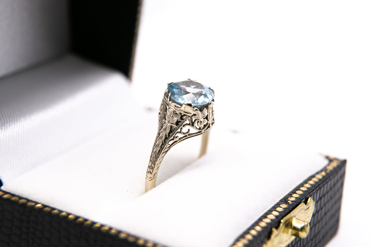 Vintage Aquamarine Ring