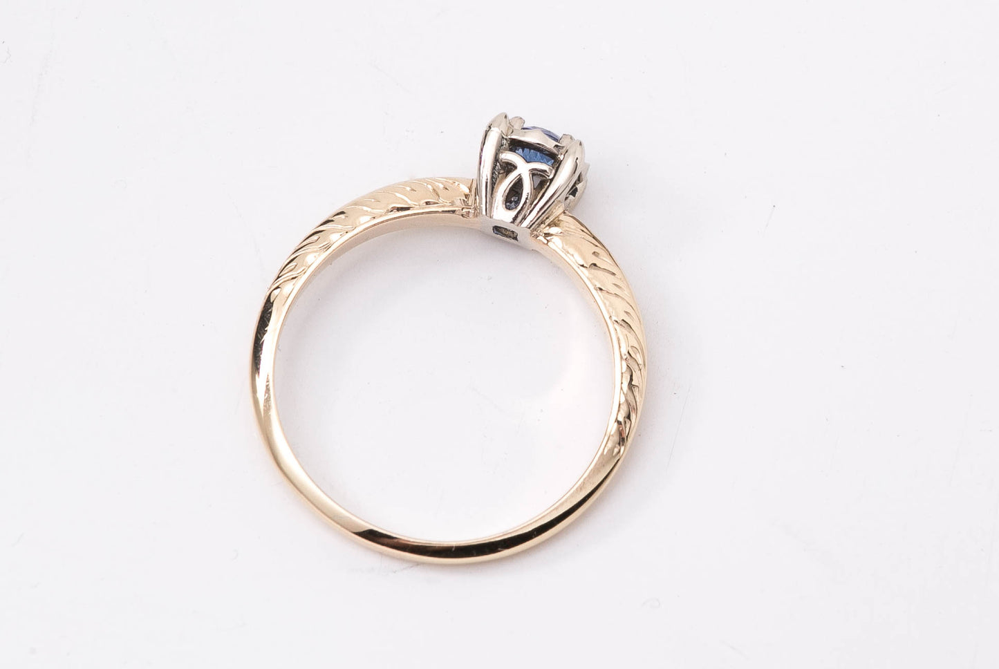 Blue Montana Sapphire Vintage Ring - Hand Engraved - Restored Vintage Ring